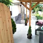къща карби Guest house Kurdzhali