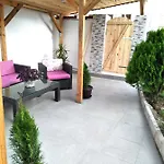 Guest house къща карби *