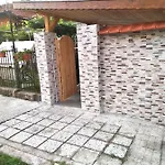 Guest house къща карби Kurdzhali