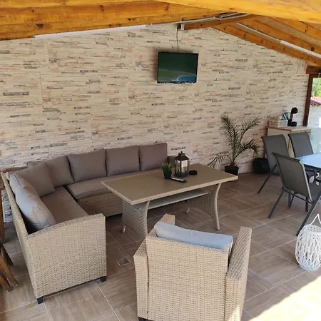 Pensionat къща карби *