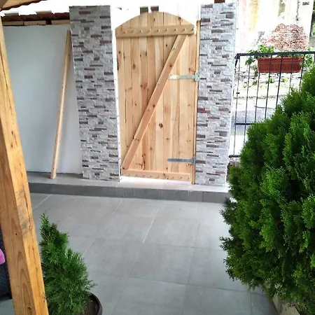 къща карби Guest house