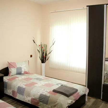 къща карби Pensionat *